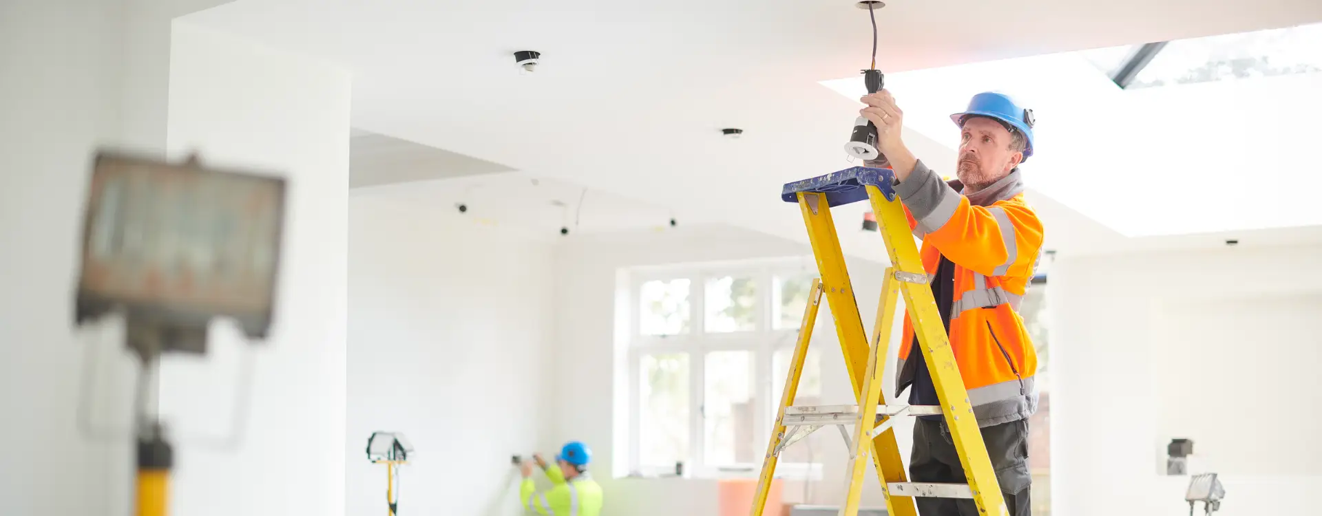 How to Choose a Qualified Electrician: A Homeowner’s Guide
